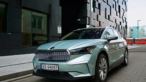 SKODA ENYAQ 80 iV80 | LED-Matrix | Head-Up | 360-kamera | Krok