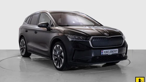 SKODA ENYAQ 80 iV80 HIGH PLUS II GARANTI HENGERFESTE HEAD-UP 360-KAMER