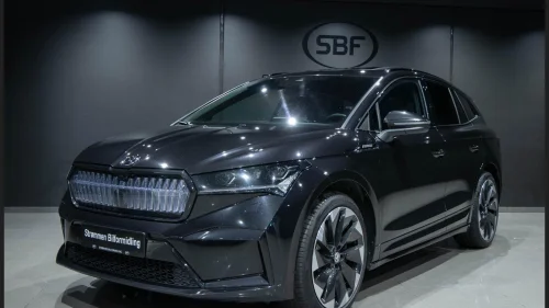 SKODA ENYAQ 80X iV 80X SPORTLINE CRYSTAL GRILL/HEADUP/PANO/KROK/MATRIX