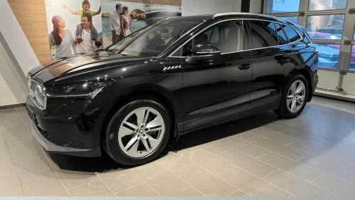 SKODA ENYAQ 80X iv 80x Led Matrix/krok/navi/skinn/panorama+++++