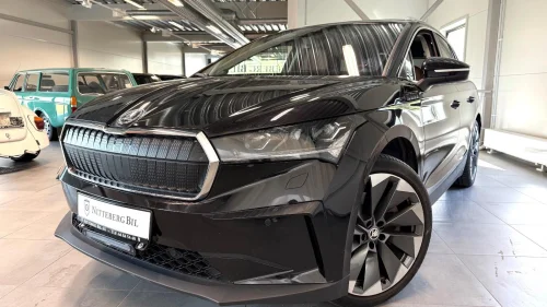 SKODA ENYAQ 80X 80X 313 HK Skinn-Navi-Soltak-Adaptiv Cruise-H.Feste