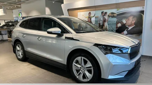 SKODA ENYAQ 80X iv 80x Led Matrix/krok/navi/el førersete/delingsnett