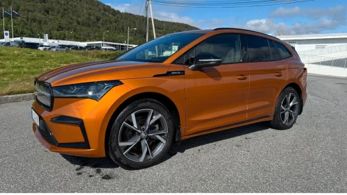 SKODA ENYAQ 80X iv 80x sportline/Headup/Krok/ACC/360kamera