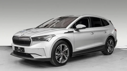 SKODA ENYAQ 80X IV 80 x kun 2200 MIL. pent utstyrt bil-som ny,Rattvarme