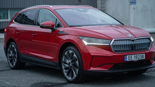SKODA ENYAQ 80X