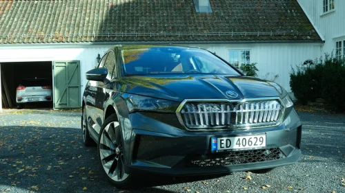 SKODA ENYAQ 80X iV80X - UTSTYRSBOMBE - lakk + understellsbeh/svc-avtale