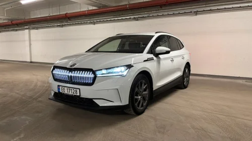 SKODA ENYAQ 80X iV80X/LED-Matrix/Hengerfeste/Skinnseter/Crystal Face/