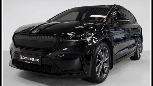 SKODA ENYAQ 80X 80X SPORTLINE 4X4 KROK PANORAMA 360-KAMERA VARMEPUMPE
