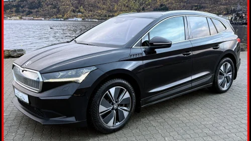 SKODA ENYAQ 80X iV80X / Skinn / Oppv. Ratt / HUD / 360 / Krok++