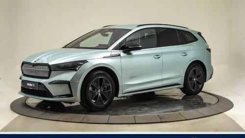 SKODA ENYAQ 80X iV80X Founders Edition Krok/Skinn/Navi/Kamera/HUD/DCC