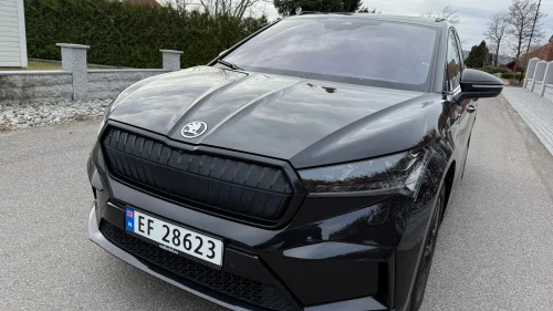 SKODA ENYAQ 80X iV80X Sportline, KROK, PANO, KOMFORTSETE