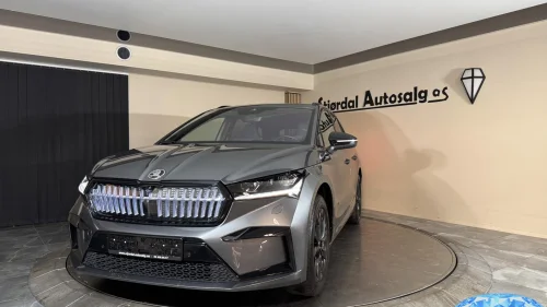 SKODA ENYAQ 85X iV85X Sportline MAXX/DCC/21"/Pano/Canton/HUD/Krok/Norsk