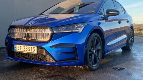 SKODA ENYAQ RS 4x4/Crystal/Panorama/H.feste/DesignSelectionRS-Suite