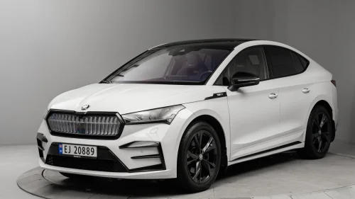 SKODA ENYAQ RS RS 85X AWD / Memory / HUD / ACC / Matrix / H.feste
