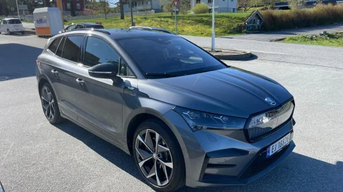 SKODA ENYAQ RS 85X HEADUP|ACC|MATRIX|RS SUITE|CANTON|22"|H.FESTE