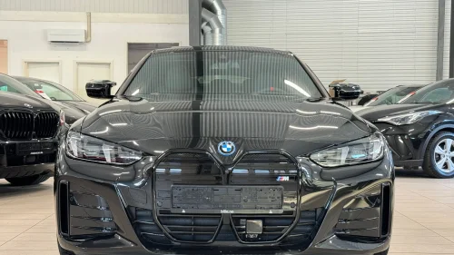BMW i4 M60 xDrive M60 Fully Charged, ACC,SKINN,SOLTAK.H/K,LED,19"+++