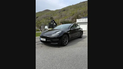 TESLA Model 3 Standard Range Plus RWD