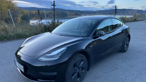 TESLA Model 3 Standard Range Plus RWD