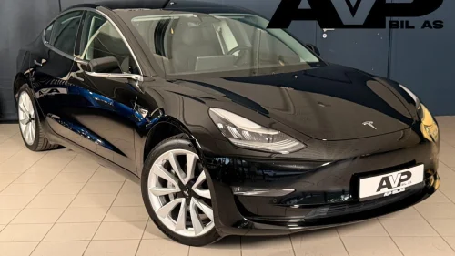 TESLA Model 3 SR+, Hengerfeste, En eier, 19" hjul, Pano, Garanti