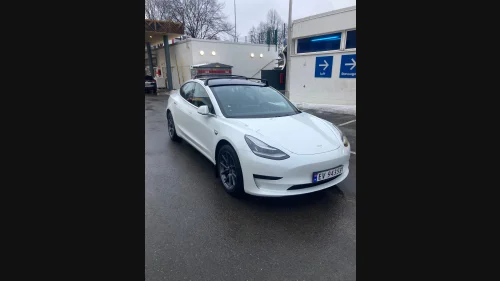 TESLA Model 3 Standard Range Plus RWD