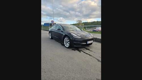 TESLA Model 3 Standard Range Plus RWD