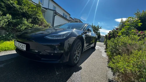 TESLA Model 3 Standard Range RWD