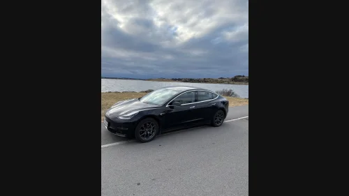 TESLA Model 3 Standard Range Plus RWD