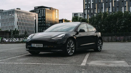 TESLA Model 3 Standard Range Plus RWD