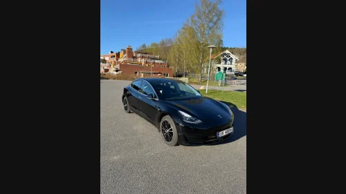 TESLA Model 3 Standard Range Plus RWD