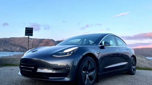 TESLA Model 3 PREMIUM|AP|SKINN|360CAM|PANO|KROK|HIFI|LAV KMI|KUPP