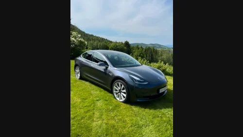 TESLA Model 3 Standard Range Plus RWD