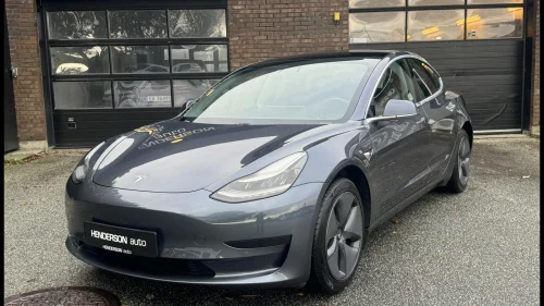 TESLA Model 3 Standard Range Plus RWD Panorama/Krok/Skinn/Cruise+++