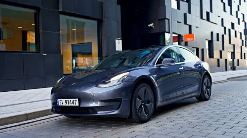 TESLA Model 3 Standard Range Plus / Autopilot / 1 eier / MCU2