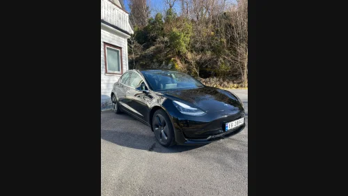 TESLA Model 3 Standard Range Plus RWD