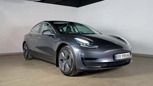TESLA Model 3 SR+ / Hengerfeste / 1 eier / Autopilot / +++