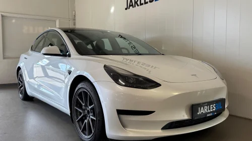 TESLA Model 3 SR+ 448km / Pano / Krok / Kamera / Nytt Batteri! /