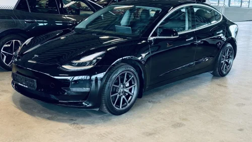 TESLA Model 3 LONG RANGE- WLTP 600 KM - Skinn - Hengerfeste