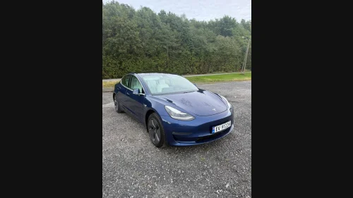 TESLA Model 3 Standard Range RWD
