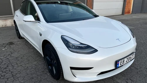 TESLA Model 3 Standard Range Plus RWD hengerfeste/skinnseter
