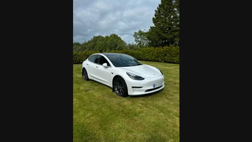 TESLA Model 3 Standard Range Plus RWD