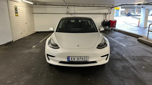 TESLA Model 3 Standard Range Plus RWD