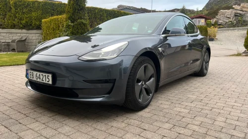 TESLA Model 3 Standard Range Plus RWD