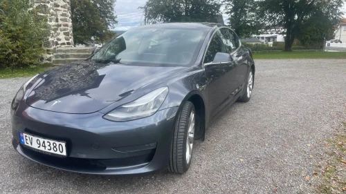 TESLA Model 3 SR+ RWD // Autopilot, PremiumHøyt, Panorama+++