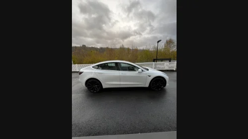 TESLA Model 3 Standard Range Plus RWD