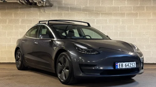 TESLA Model 3 SR+ RWD / NYBILGAR / EU2028 / KROK / SKISTATIV / SKINN