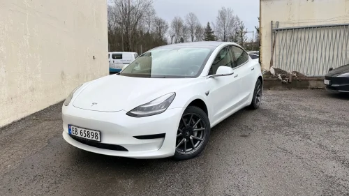 TESLA Model 3 SR+ Panorama Ryggekamera Krok S+V