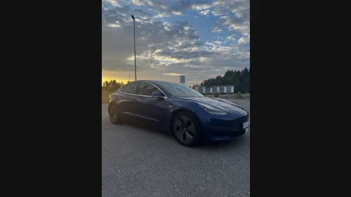 TESLA Model 3 Long Range