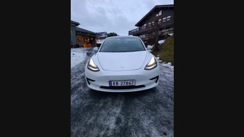TESLA Model 3 SR PLUS RWD 409WLTP/LED/AUTOPILOT/S+V/MCU2/NORSK/NAVI