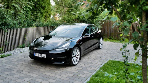 TESLA Model 3 PERFORMANCE AWD - 490HK / 530KM - AUTOPILOT - PREMIUM
