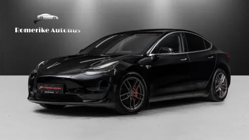 TESLA Model 3 Long Range AWD // FSD-pakk, Summon, AP3.0, PremiumLyd++